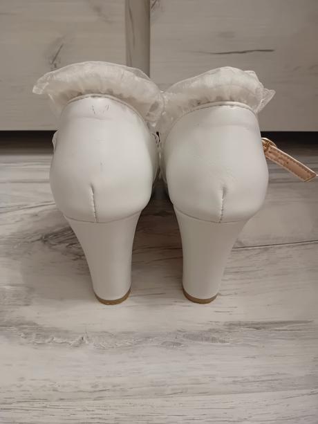 Svadobne topanky, 36