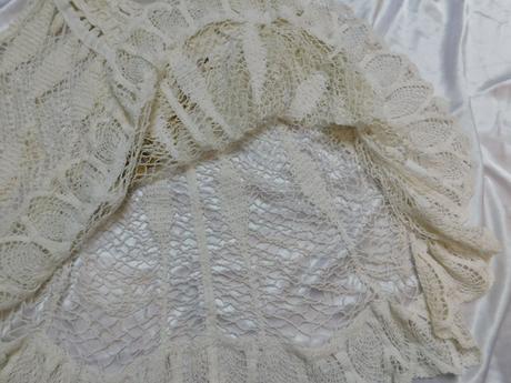 Kvalitne velmi pekne azurove pončo, 42