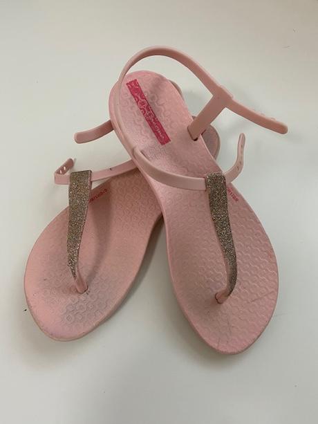 Dievčenské sandálky, 33