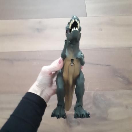 Chodiaci t-rex, 