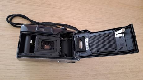 Konica z-up 110 super analógový fotoaparát, 