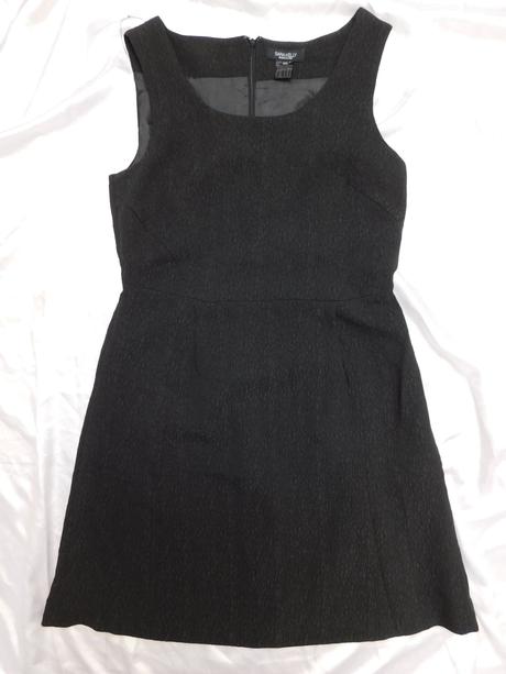 Pekne trendy elegantne šaty, 38