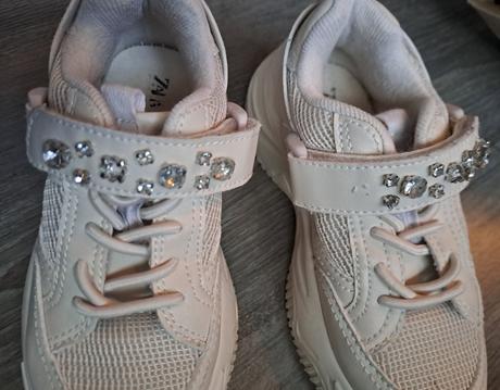 Diamantove tenisky, zara,27