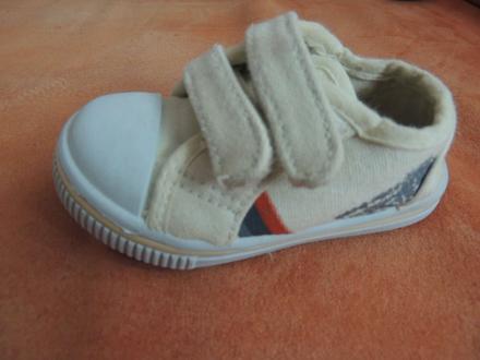 Tenisky na suchy zips, 20