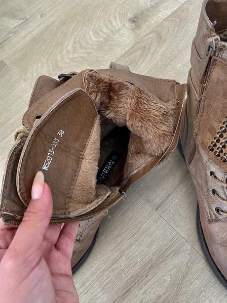 Vyteplené zimné topánky, 38