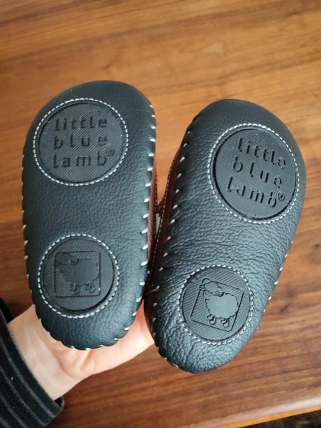 Prvé capačky, little blue lamb,18