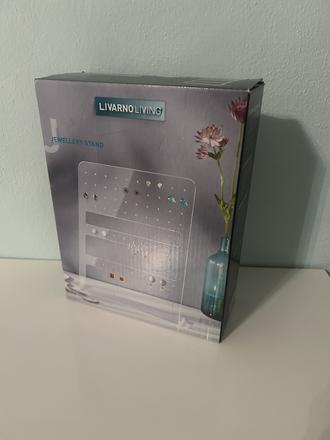 Stojan na šperky, 