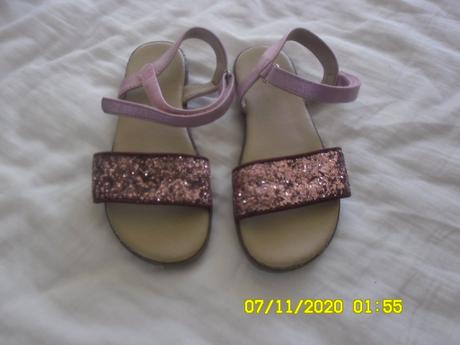 Sandálky, 30