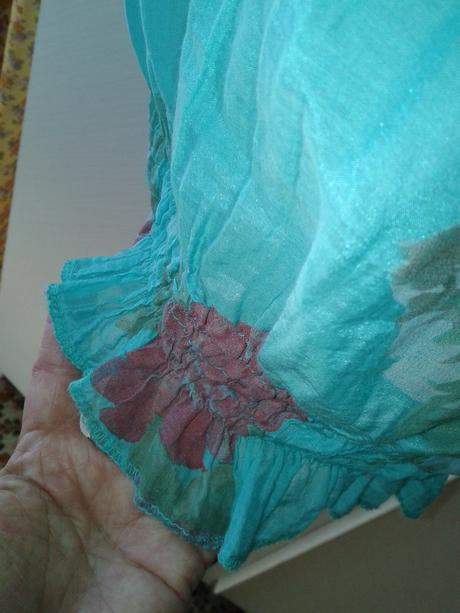 Ľahučká blúzka na jedno rameno veľ.m, m