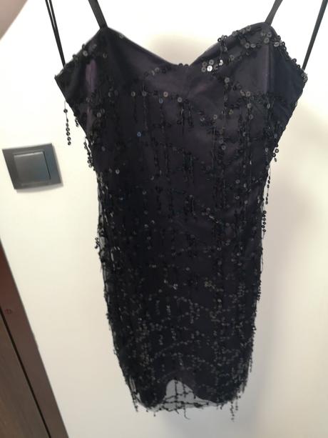 Krasne spoločenske šaty, s