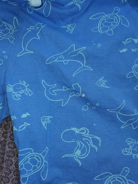 2x šortky po 1 eur ks 118, 128