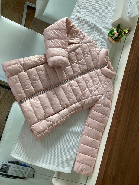 Prechodná vetrovka, reserved,134