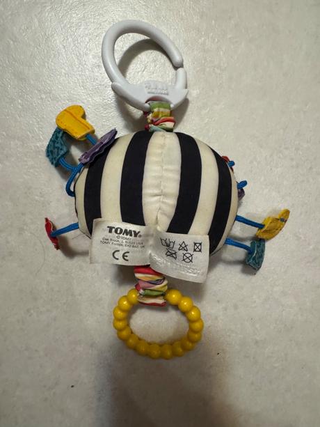 Lamaze pavúk v ponožkách,