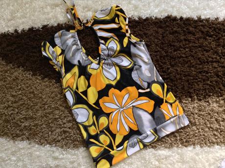 Pestré letné tričko, 38