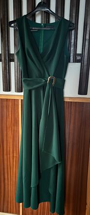 Spoločenské šaty, 44