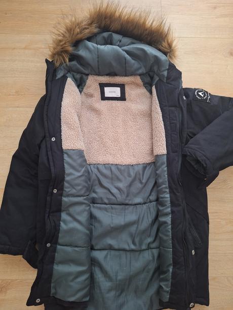 Chlapcenska parka 158, reserved,158