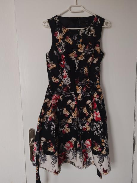 Dámske kvietkovane šaty, f&f,36
