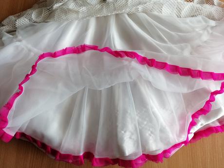 Nádherné ruzickove šatocky, 4-5 rokov, 104
