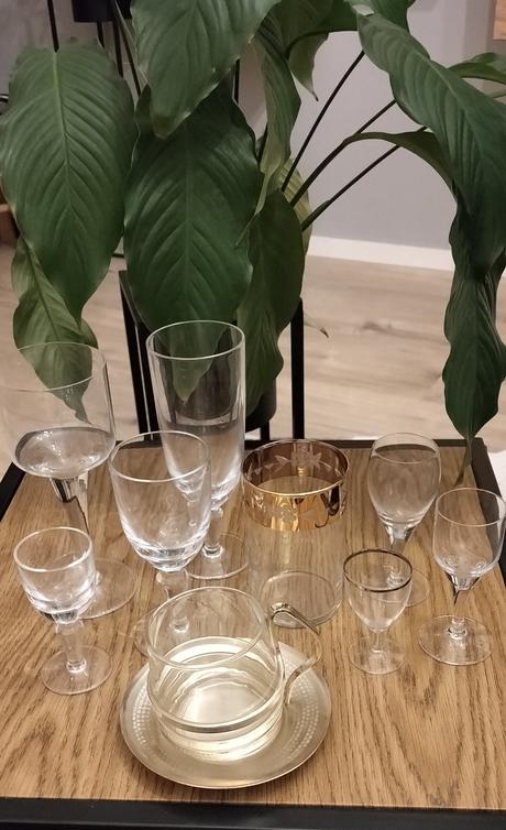 Rôzne sady pohárov, 