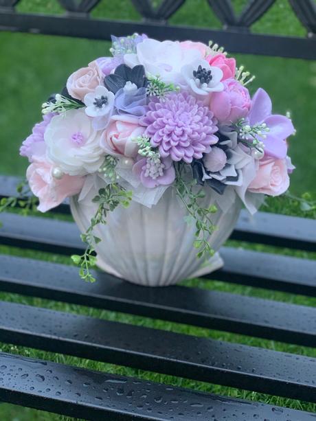 Mydlova kytica v mušli keramika, 