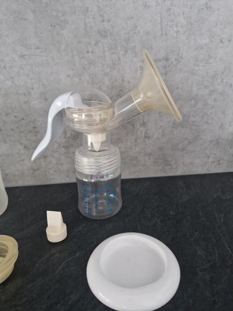 Manualna odsavacka avent, 