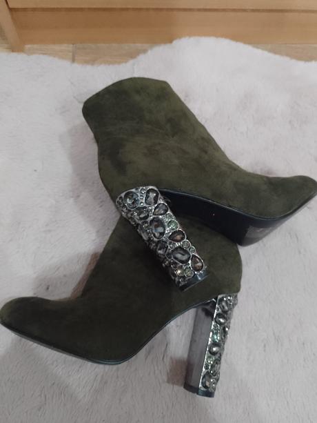 Kotníčky,top stav, 38