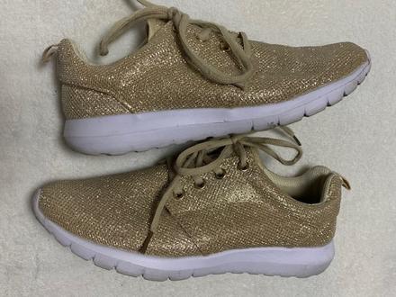 Šampáňo tenisky zn. vices, 39