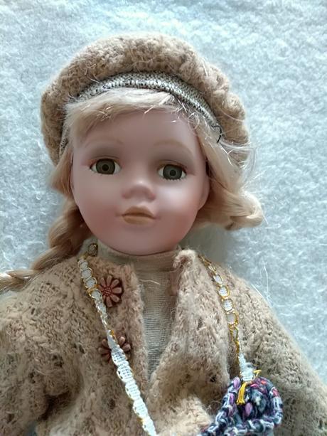 Velka dekoracna babika, 