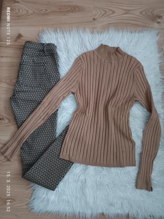 Vrúbkovaný pulóver, takko,m