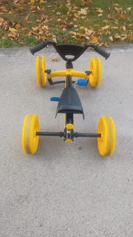 Berg buzzy slapacia kara / slapacie auticko, 