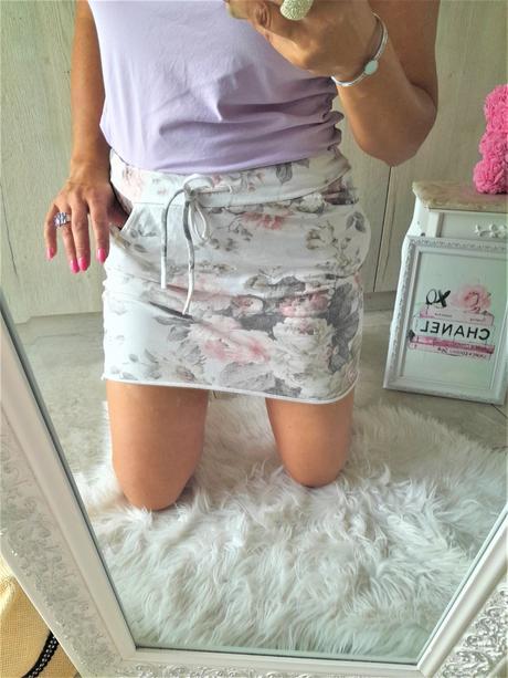 Kvetovaná sukňa-m/l, m