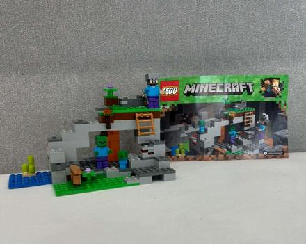 Lego minecraft 21141 jaskyňa so zombíkmi,