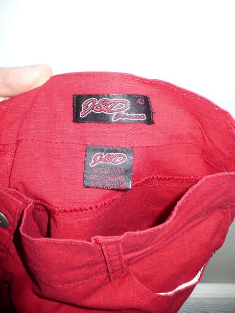 Červené nohavice, 42