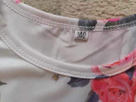 Dievčenské šaty, 140