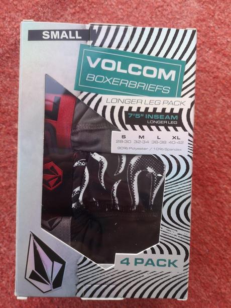 Volcom pánske boxerky 4 ks veľkosť s, s