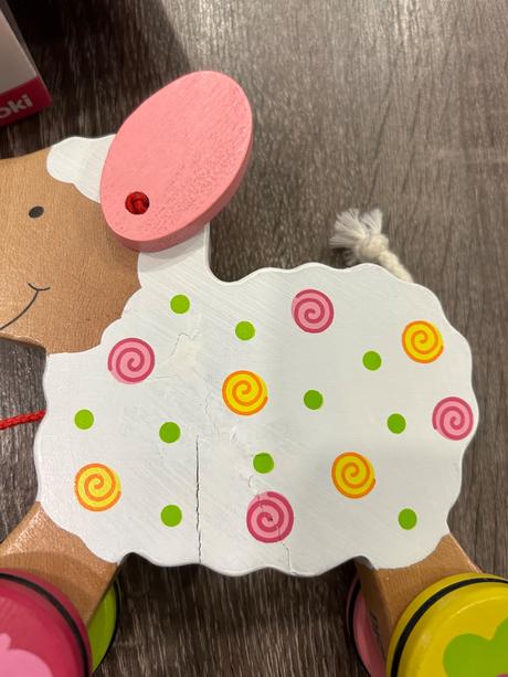 Goki drevená ovečka na tahanie,