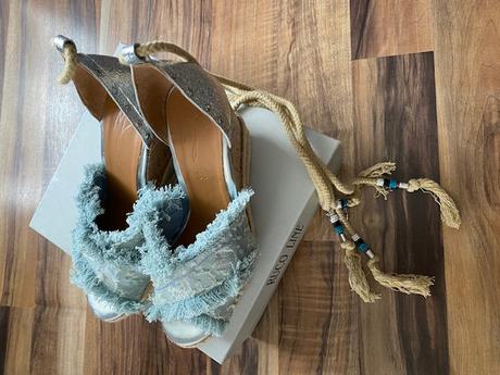 Topanky na platforme, 38