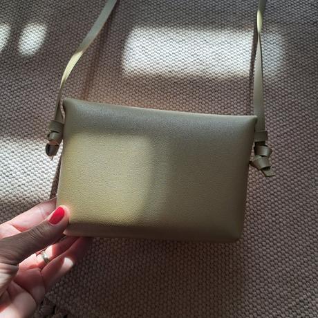 Reserved kabelka, reserved