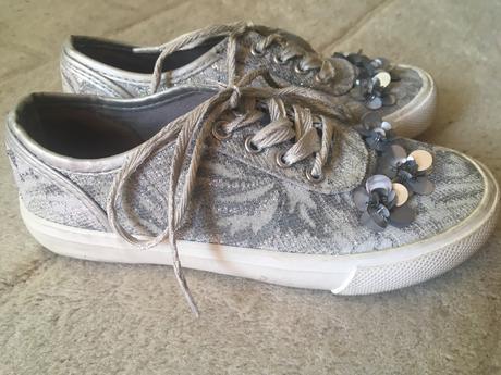 Dievčenské tenisky, 30