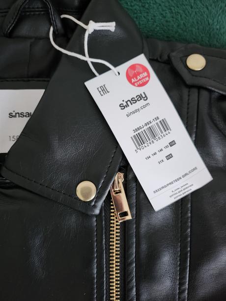 Koženkova bunda, sinsay,158