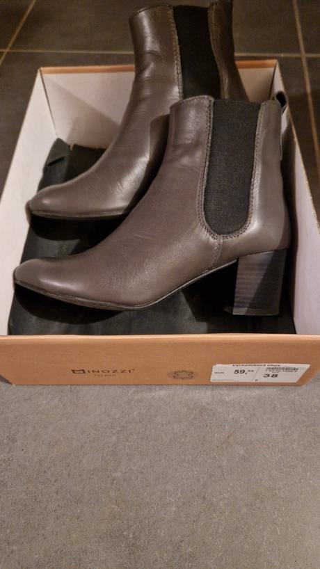 Kožené kotníkové čižmičky, veľ 38, lasocki,38