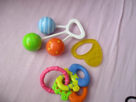 3x hračky pre najmenších,