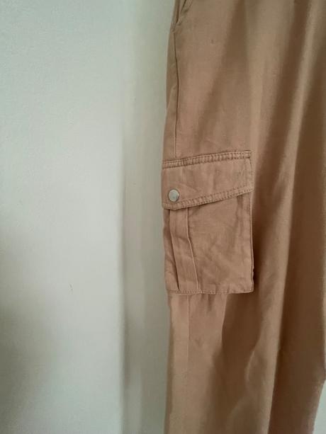 Pohodlné kapsáčové nohavice, primark,48