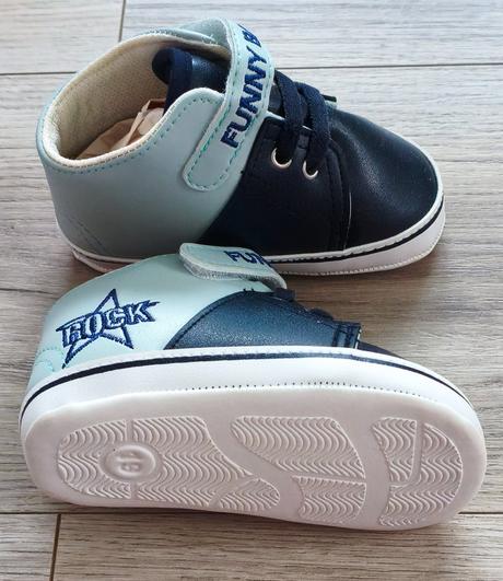 Chlapčenské capačky v. 19, 19