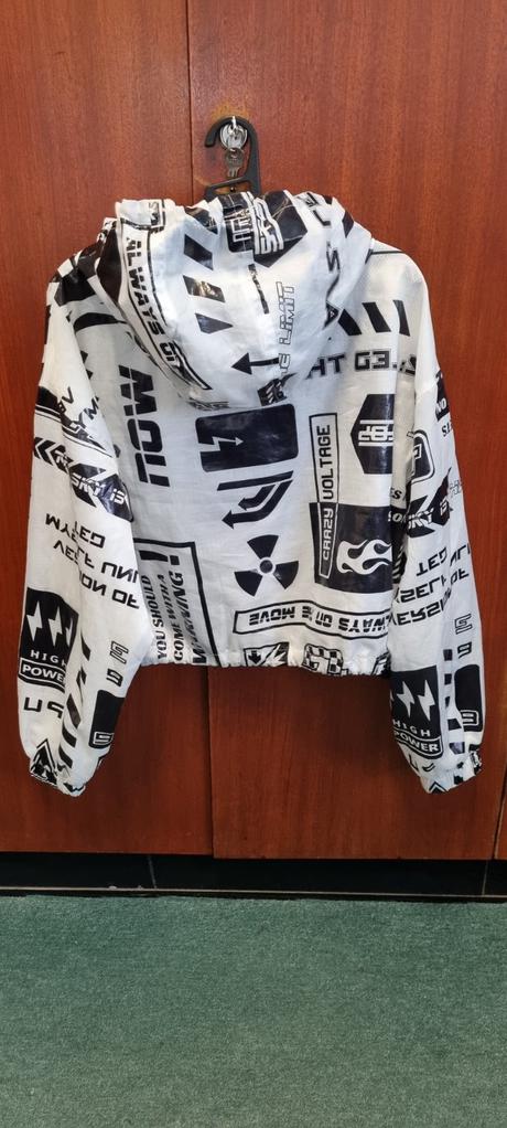 Tenka bundička, bershka,xs