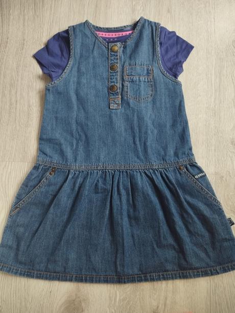 Dievčenské šaty, 98