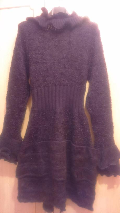 Dlhý fialový sveter, m / s