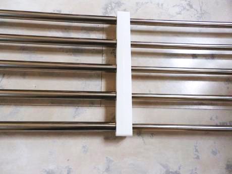 Rozšíriteľný úložný regál/polica, 