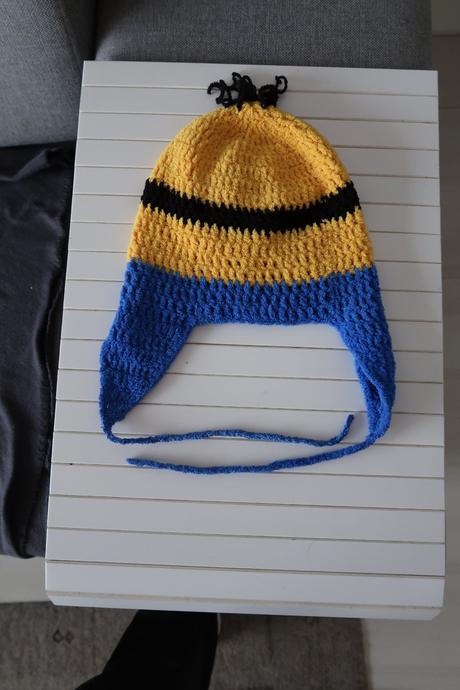 Handmade čiapka "mimoni", 128