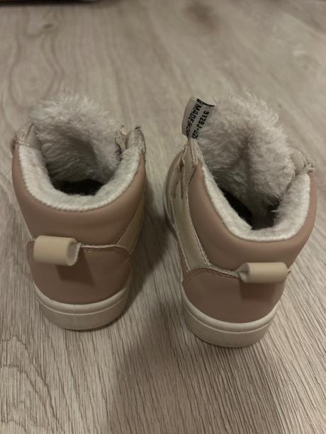 Zimne topanocky, sinsay,20